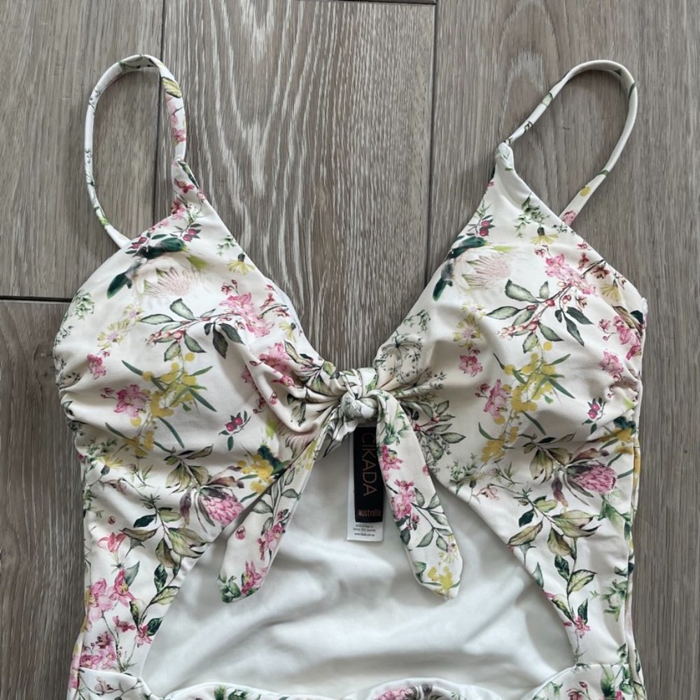 CIKADA | White One Piece Floral Bathing Suit - Picture 6 of 13